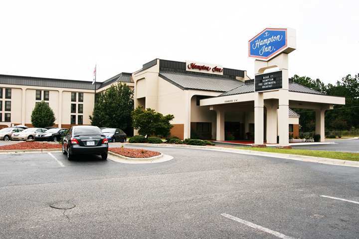 费耶特维尔布拉格堡汉普顿酒店 外观 照片
